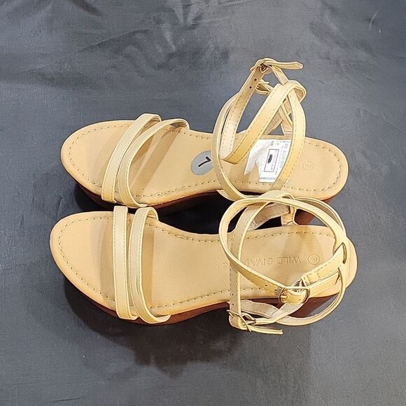 BRAND NEW WILD DIVA LOUNGS OPEN TOE BLOCK HEEL ESPADRILLE SANDAL - Picture 8 of 16